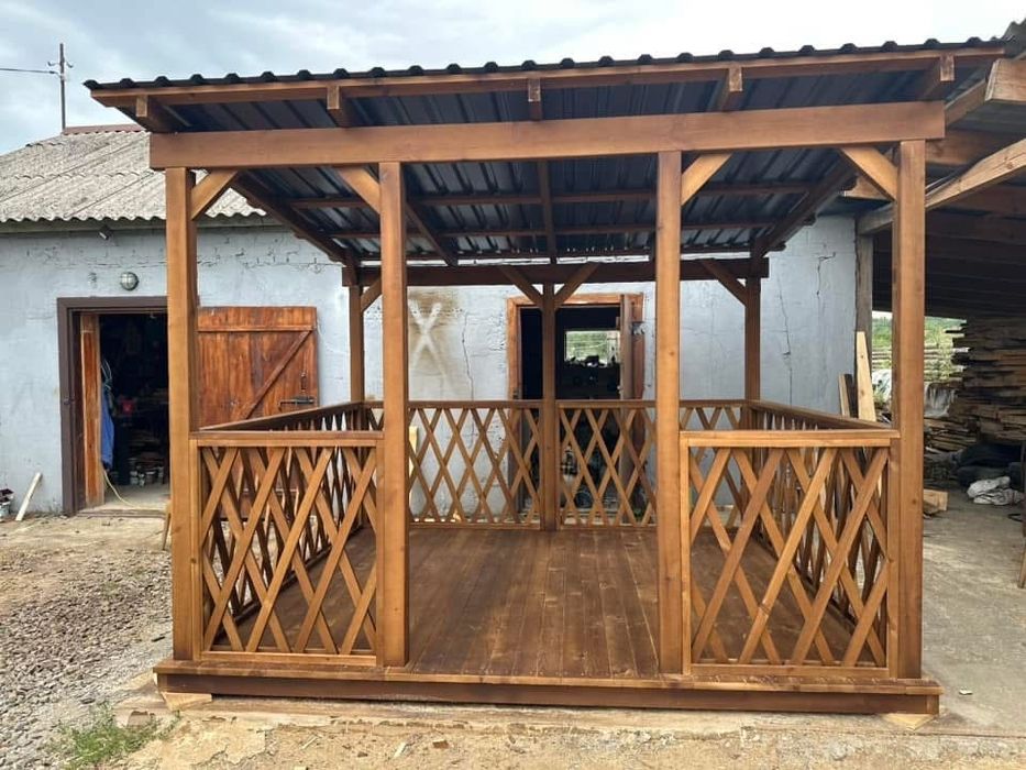 Альтанка, бесідка, беседка, бєсєдка, пергола