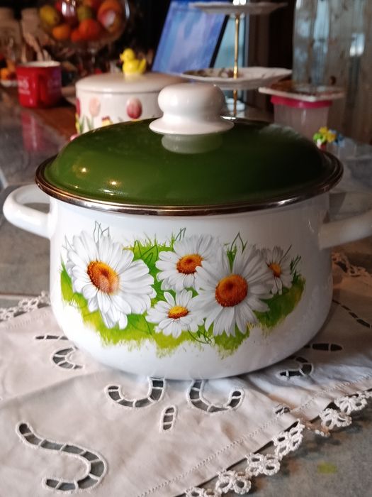 Емальована кастрюля нова 3,5 л