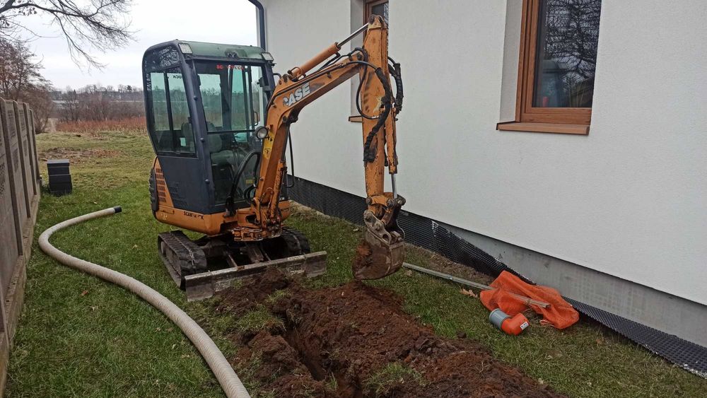 usługi minikoparką i wywrotką