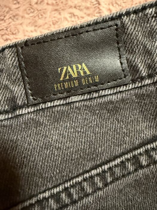 Джинсы бананы Zara
