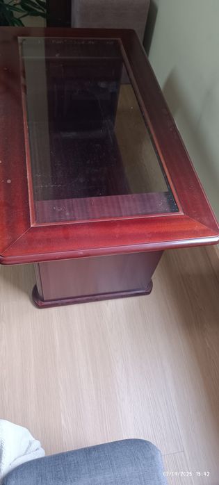 Mesinha de entrada com mármore