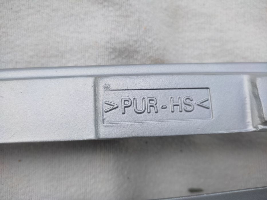 Решетка радиатора автомобиля