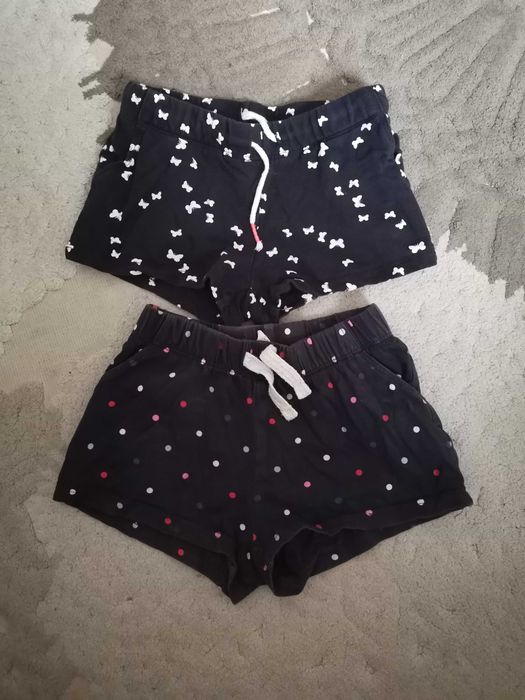 Materiałowe spodenki firmy H&M roz 98 - 104 cm