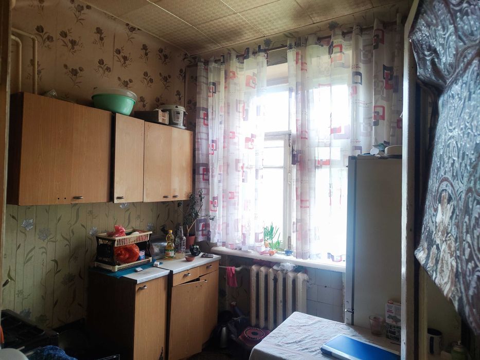 Продаж 3 кімнатної «Сталінки» на 96 Кварталі