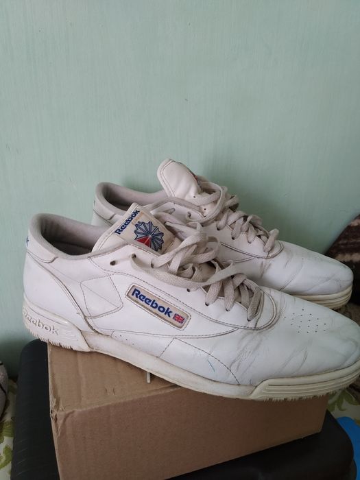 Продам красовки 46 размера.