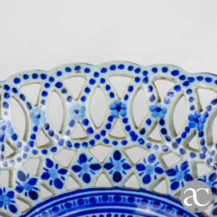 Taça / Fruteiro vazado em faiança Cavaco