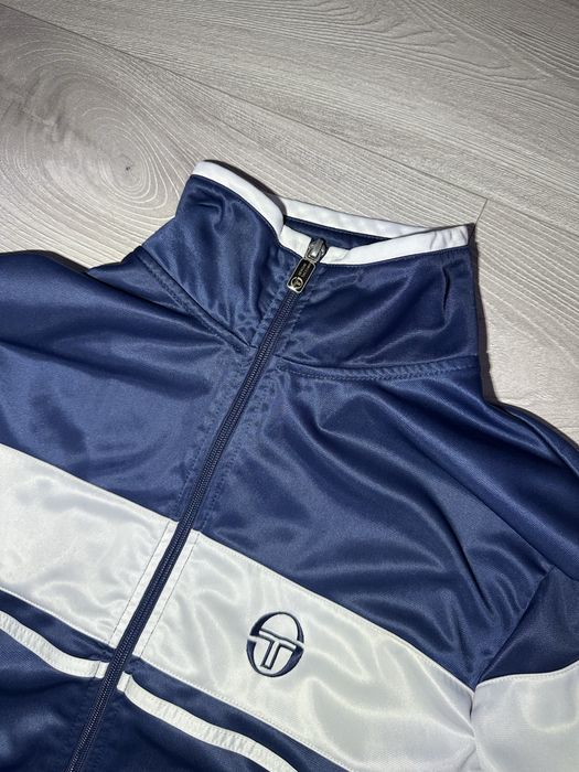 Олімпійка Sergio Tacchini