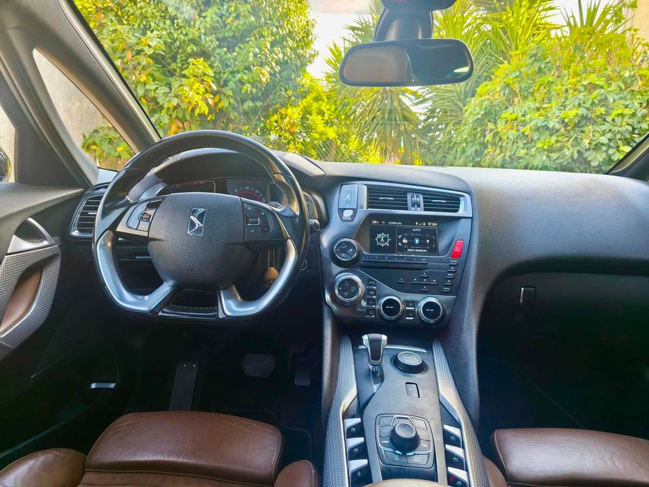 Citroën DS5 2.0 HDi Hybrid4 Sport Chic 200cv | Versão Topo de Gama