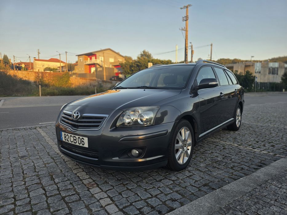 Toyota Avensis SW T25 2.0 D4D Bom Estado