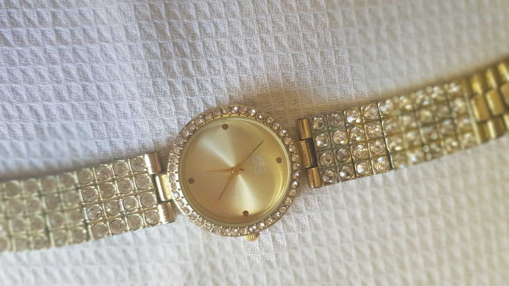 Relógio de Senhora marca Yes or No