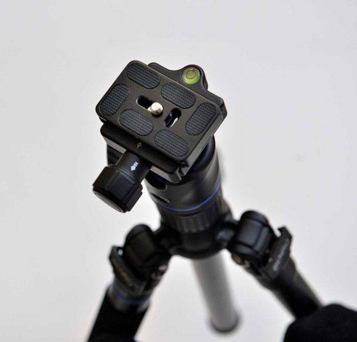 Продам  штатив Benro iTrip25 kit