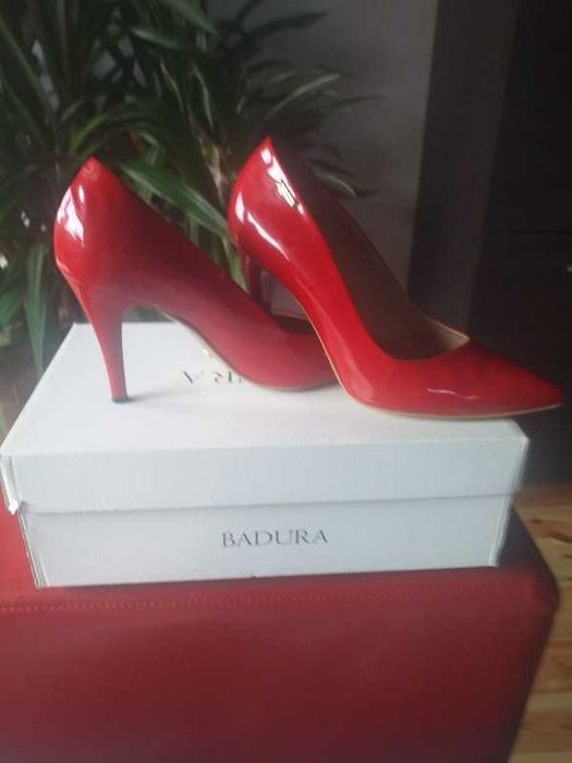 Szpilki czerwone Badura jak nowe
