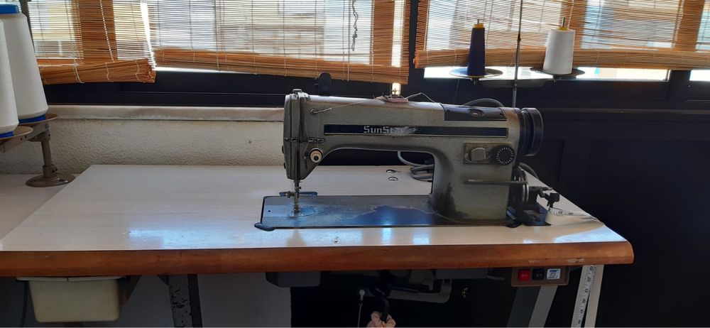 Máquina costura industrial ponta direita SumStar