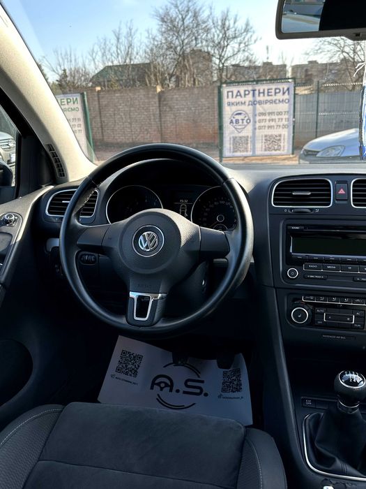 Продам Volkswagen Golf 2009 рік можлива розстрочка,кредит,обмін!