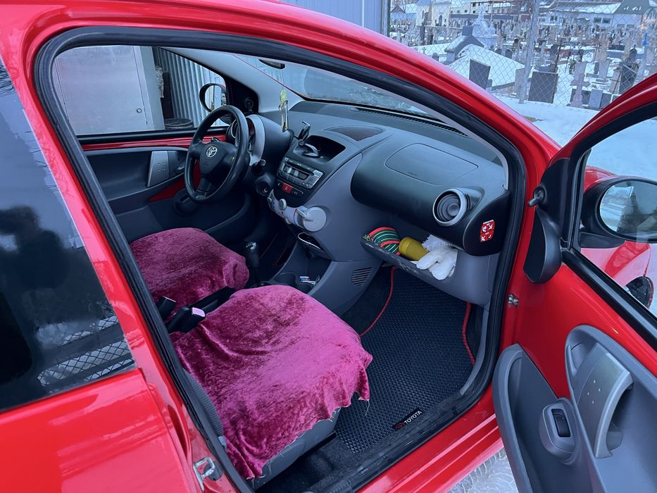 Toyota aygo 1.0 бензин