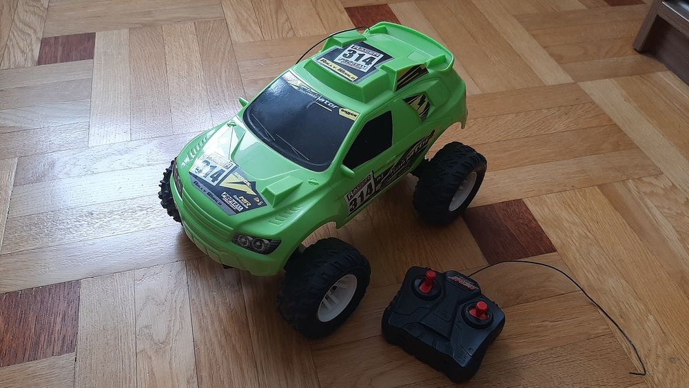 Машина, джип, автомобіль.