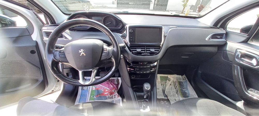Peugeot 208 1.2 PureTech Allure