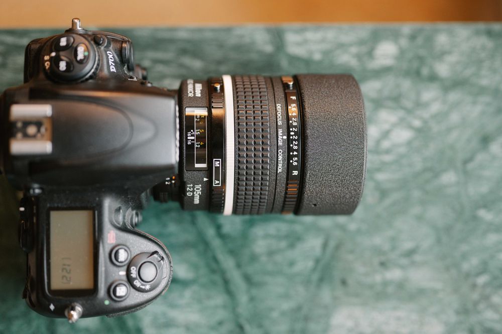 Nikon AF DC-Nikkor 105mm f/2.0 Defocus Control