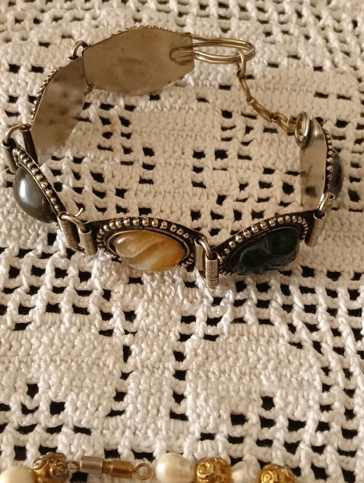 Colar e pulseira antiga/vintage de bijuteria de qualidade