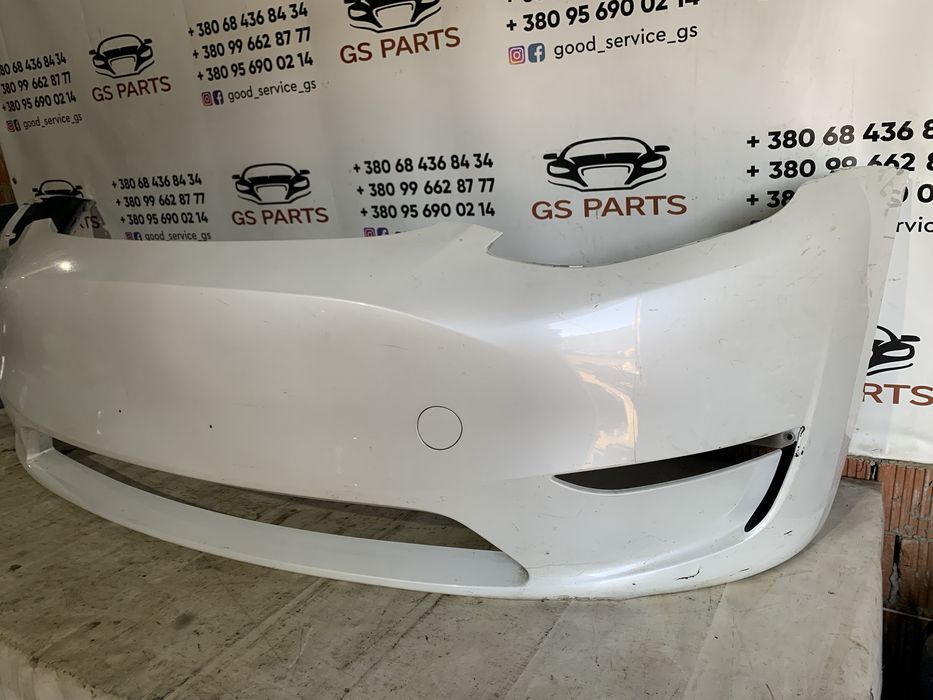 Бампер Tesla Y 2019-2025