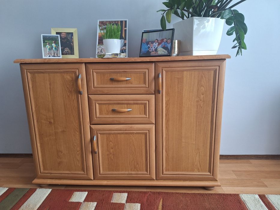 Sprzedam komodę w bardzo dobrym stanie