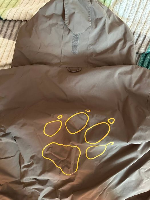 Jack Wolfskin курточка/ветровка