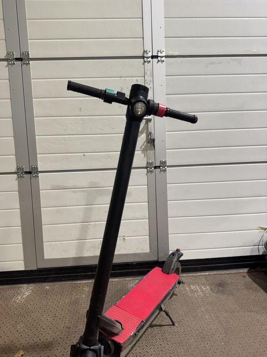 Hulajnoga elektryczna BLINKEE dla mlodziezy doroslych jak nowe