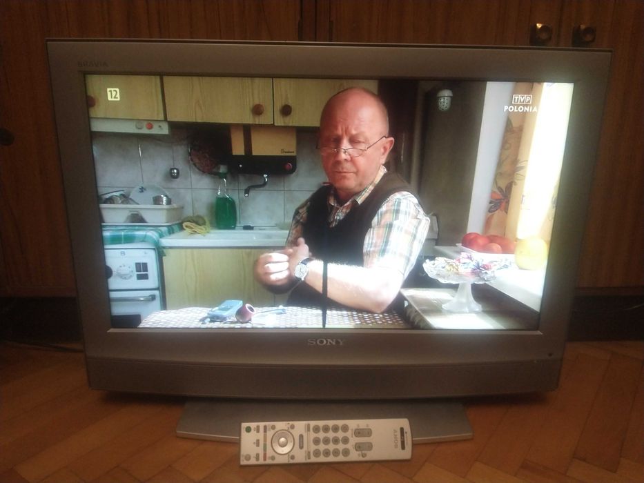 Telewizor LCD SONY KDL-26U2000 z pilotem