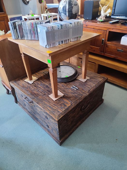 Stolik kawowy/ drewno/ława