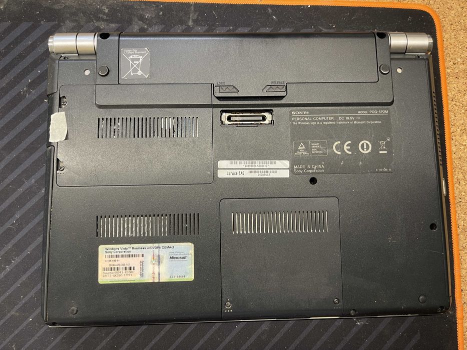 Portatil Sony VGN-SR29XN / 1TB / 4GB / Centrino 2 - NAO INICIA