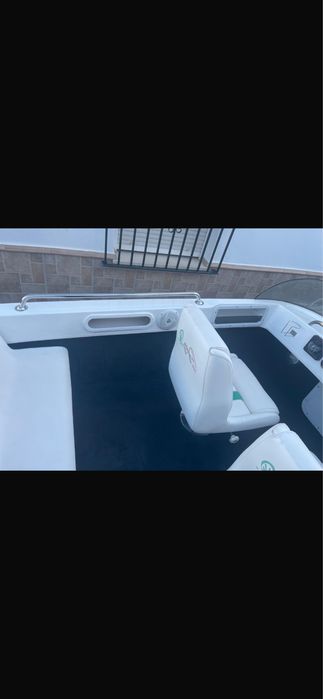 Vendo barco em muito bom estado