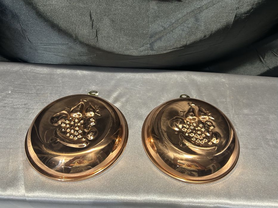 Zestaw 2 Miedzianych Foremek na Ciasto – Motyw Owoców