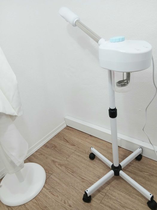 VENDO EQUIPAMENTOS DE ESTÉTICA , PEELING ULTRASSÔNICO  E OUTROS