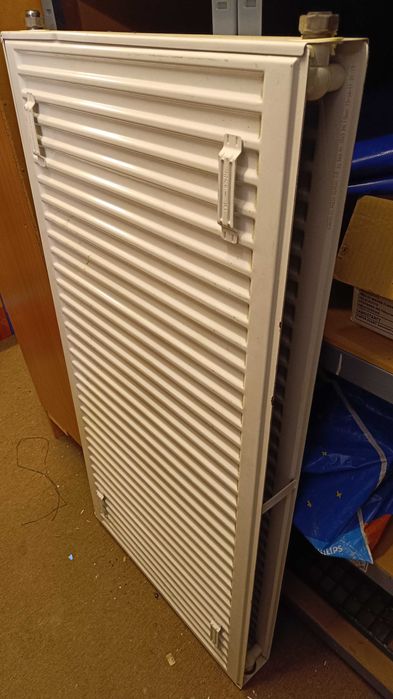 Grzejnik stalowy Diamond C22 600x1200 podłączenie boczne moc 2105W