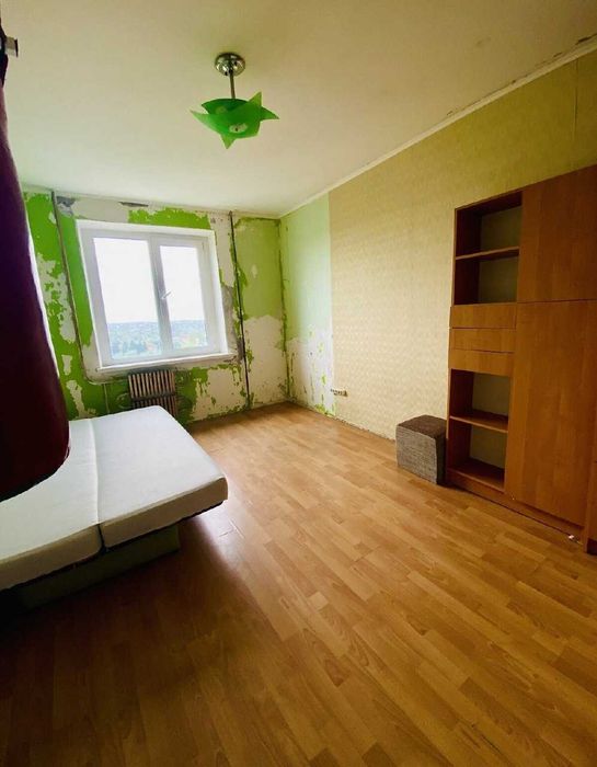 Продаж 2х кімнатної квартири на вул. Олега Антонова