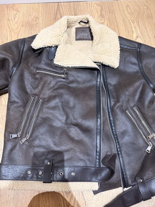 Дублянка коричнева Zara