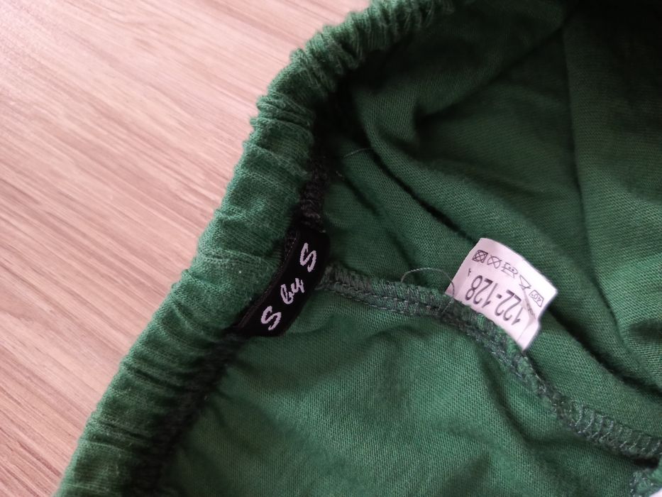 Ciemno zielone spodenki szorty chłopięce S by S polski producent 122