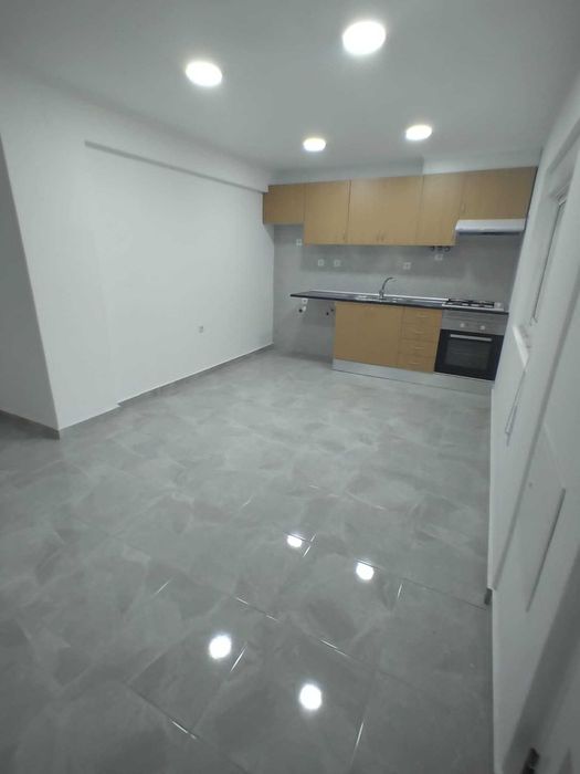 Aluga se T1 renovado