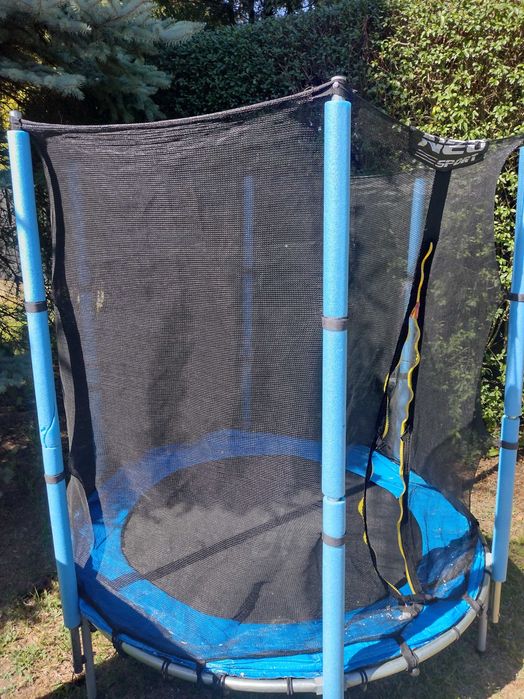 Trampolina ogrodowa