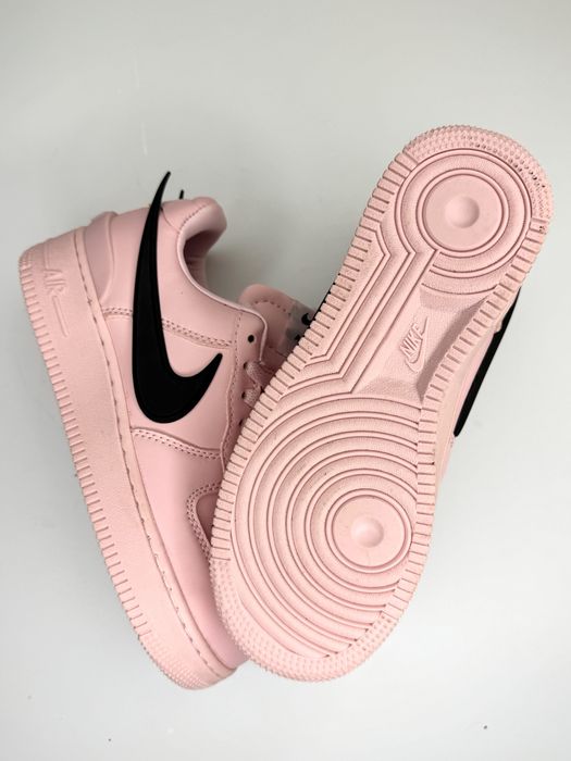 Кроссовки Nike НОВЫЕ - 40 и 36 размер есть в наличии