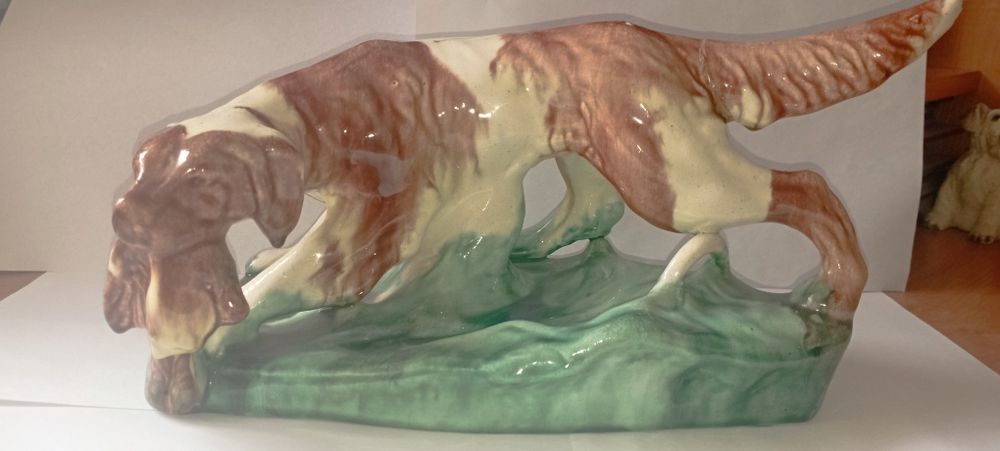 Статуэтка Собака несет дичь