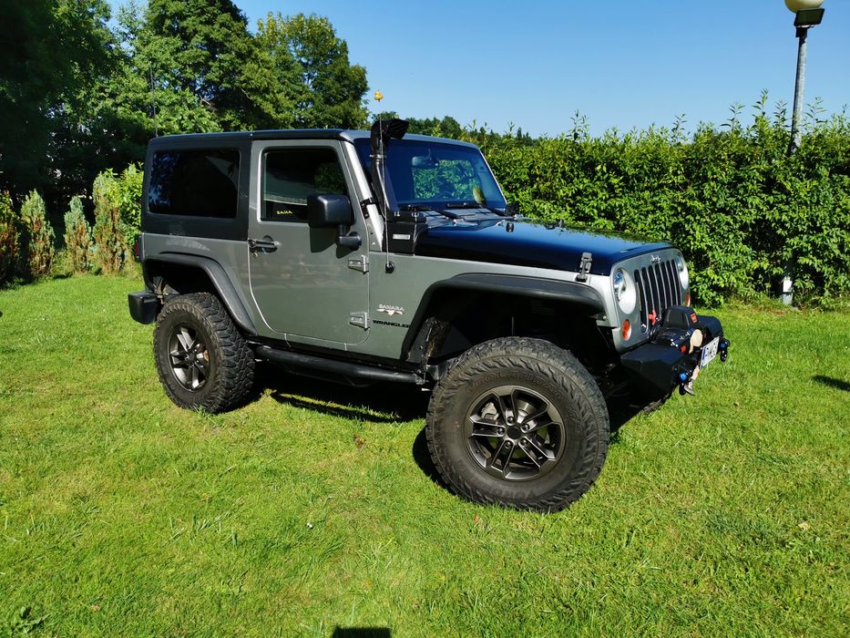 Piękny Jeep Wrangler Sahara