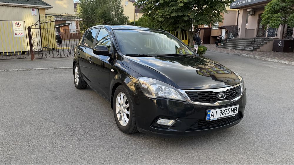 KIA CEED 1.6 газ/бензин Клімат