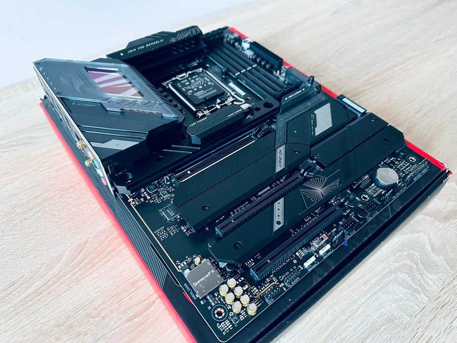 ASUS ROG STRIX Z790-E GAMING WIFI płyta główna Intel LGA1700