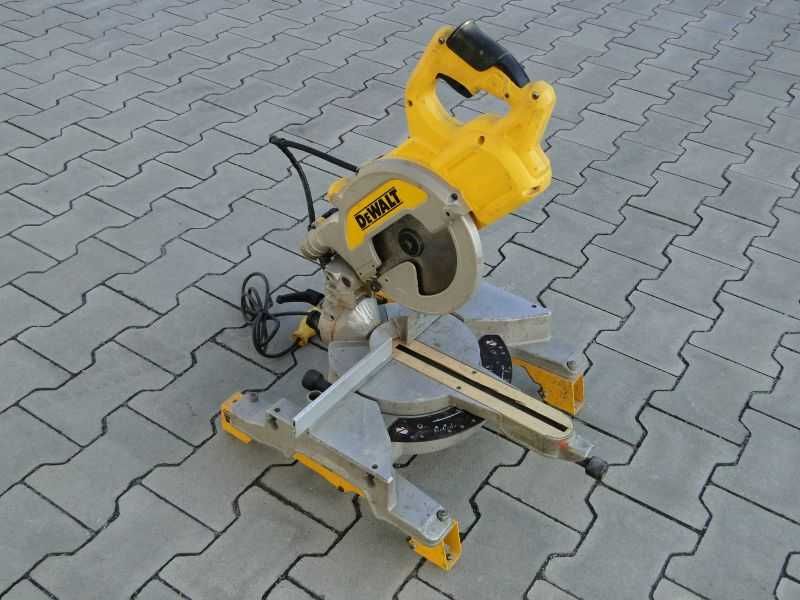 Ukośnica piła kapówka DEWALT DWS 777 TELESKOP 1800W Mocna Germany