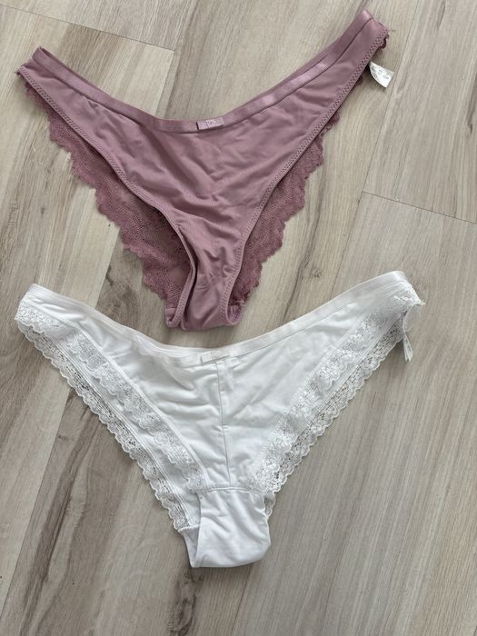 Zestaw koronkowych majtek 36S