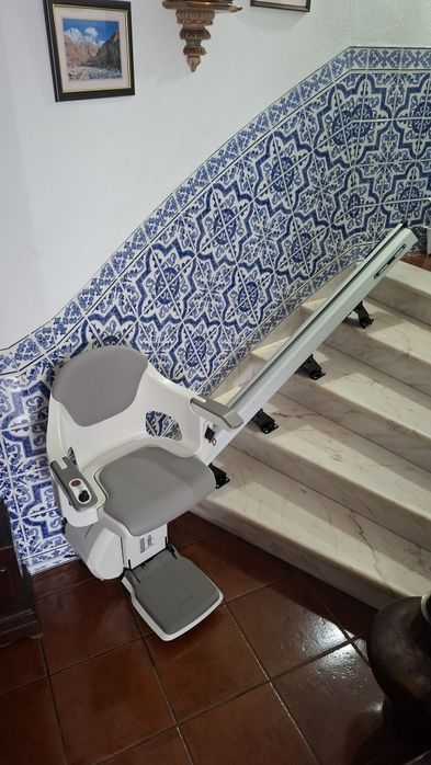 Elevador de escadas TKE levita