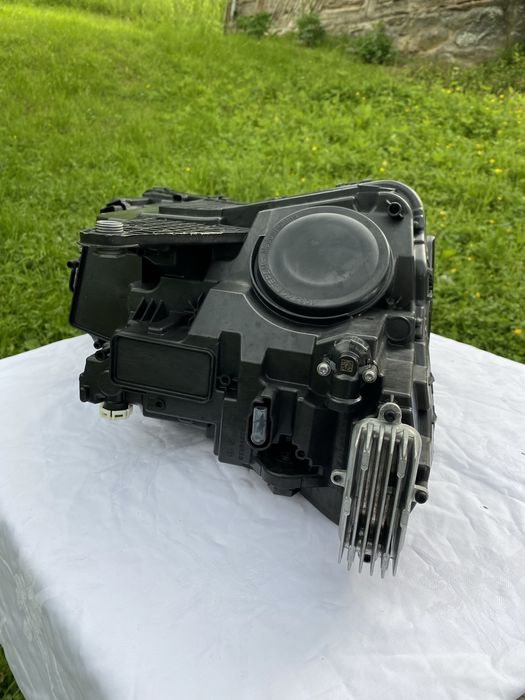 Фара Škoda superb ліва