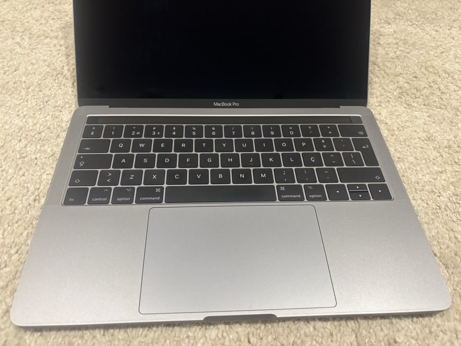 MacBook Pro 13” ecrã de retina | Intel i5 | 8GB RAM  | 4 Thunderbolt