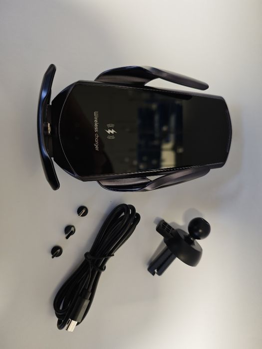 Тримач смартфона в авто з безровідною/провідною(магнітною) зарядкою